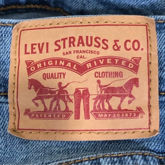 Levi rib cage size 32 button fly bootcut jeans - Picture 5 of 13